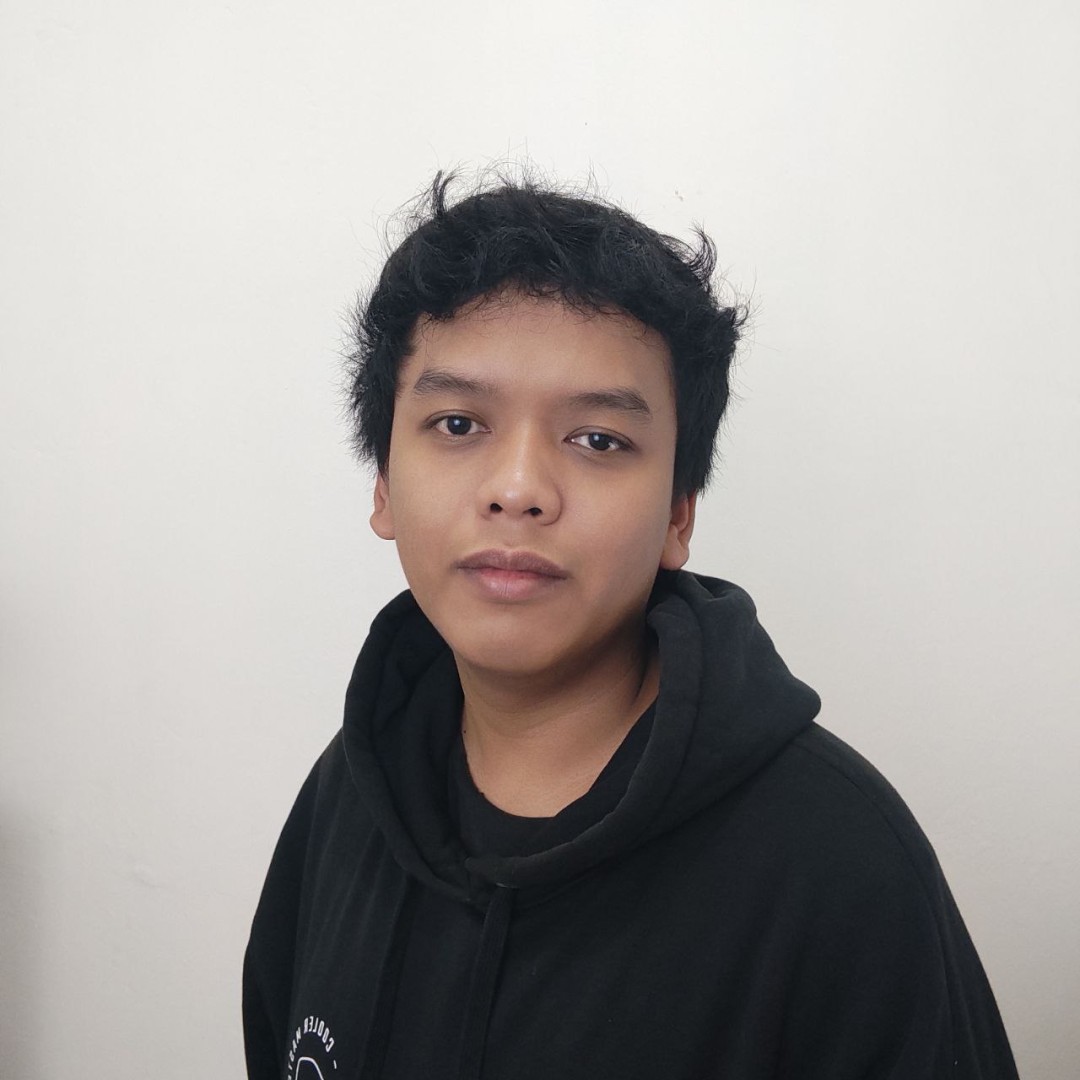 Perjalanan Freelance Eris Oktafiana